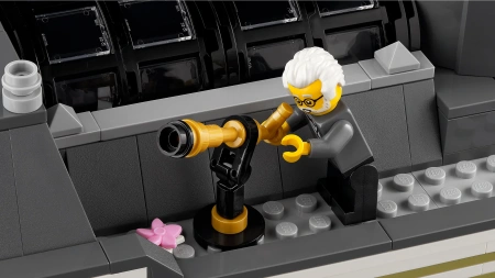 Конструктор LEGO Icons 10326 Музей естественной истории Конструктор LEGO Icons 10326 Музей естественной истории