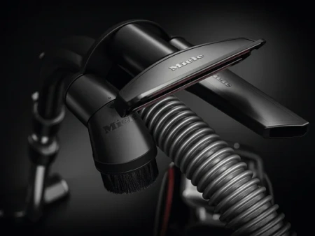 Пылесос Miele SNRF0 Boost CX1 чёрный обсидиан Пылесос Miele SNRF0 Boost CX1 чёрный обсидиан