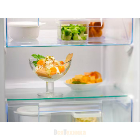 Морозильник встраиваемый Electrolux LUB3AE88S