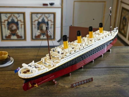 Конструктор LEGO Creator 10294 Титаник