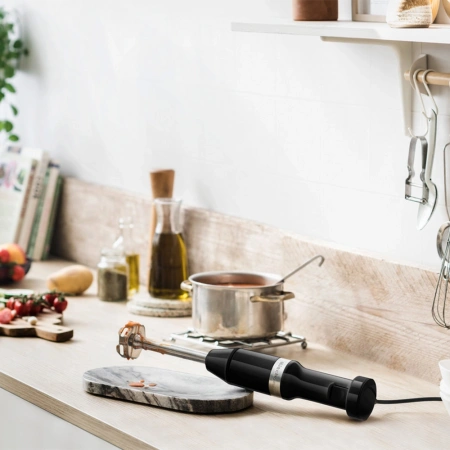 Погружной блендер KitchenAid  5KHBV83EOB черный
