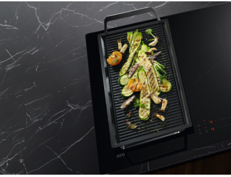 Индукционная варочная панель AEG TO64IB00FB