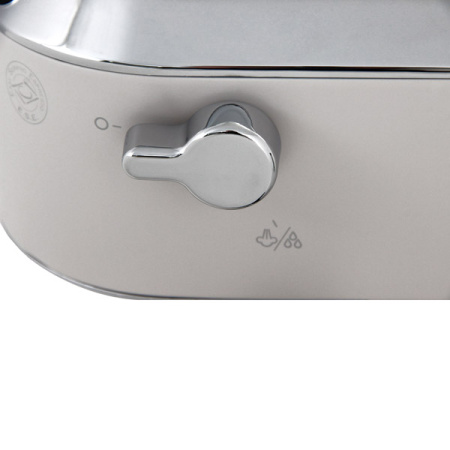 Кофеварка рожковая De'Longhi Dedica EC 685W