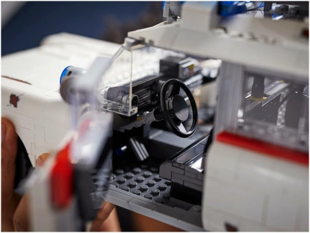 Конструктор LEGO Ghostbusters 10274 ECTO-1 Конструктор LEGO Ghostbusters 10274 ECTO-1