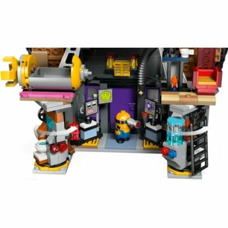 Конструктор Lego Minions 75583 Миньоны и фамильный особняк Грю Конструктор Lego Minions 75583 Миньоны и фамильный особняк Грю
